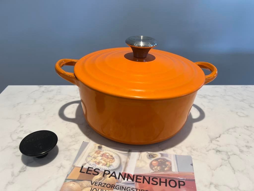 Poêle vintage Le Creuset 18 cm Harmonic Orange, Enlèvement ou Envoi, Utilisé, Poêle à frire ou Sauteuse, Plaque céramique