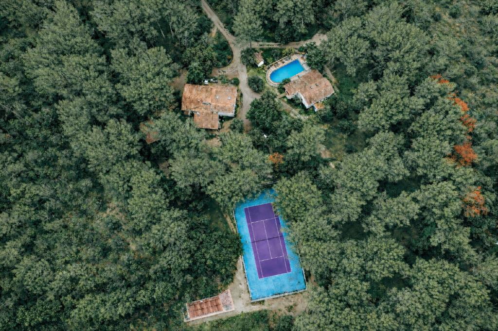 Domaine d’exception avec hébergements locatifs en Provence, Immo, Étranger, France, Maison d'habitation, Village