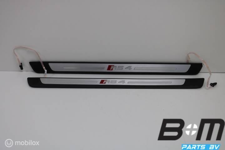 Verlichte RS4 dorpellijsten LV of RV Audi A4 8W, Gebruikt