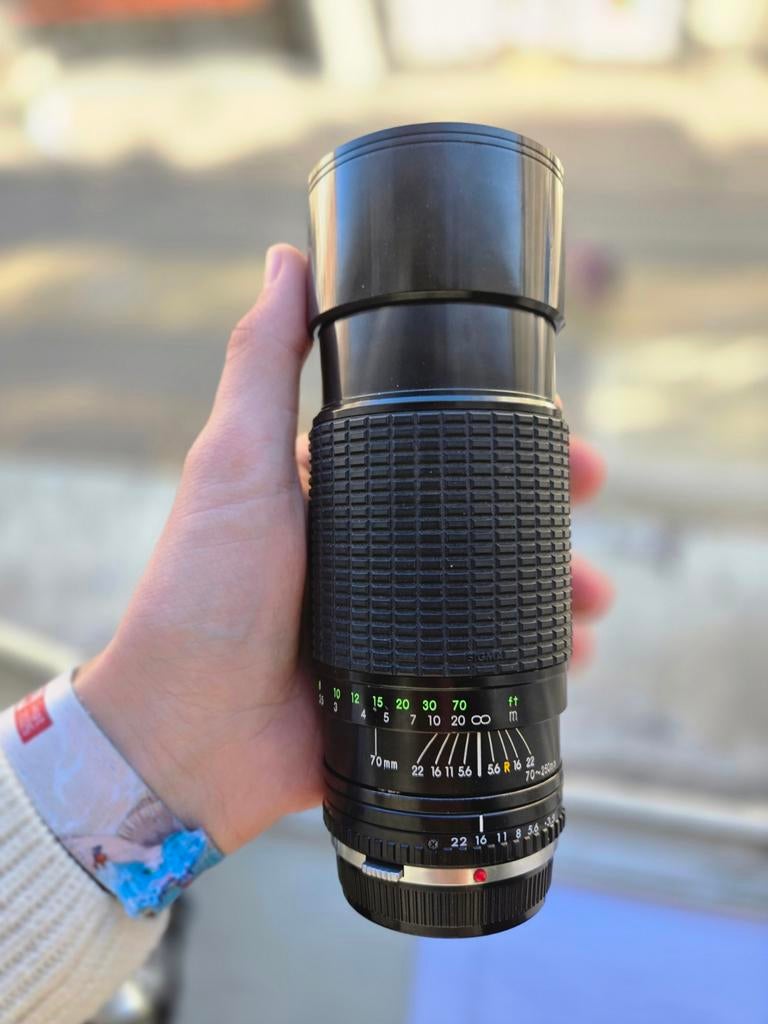 Objectif Sigma zoom 70-250mm f/3.5-4.5 mount olympus OM, Enlèvement ou Envoi, Zoom