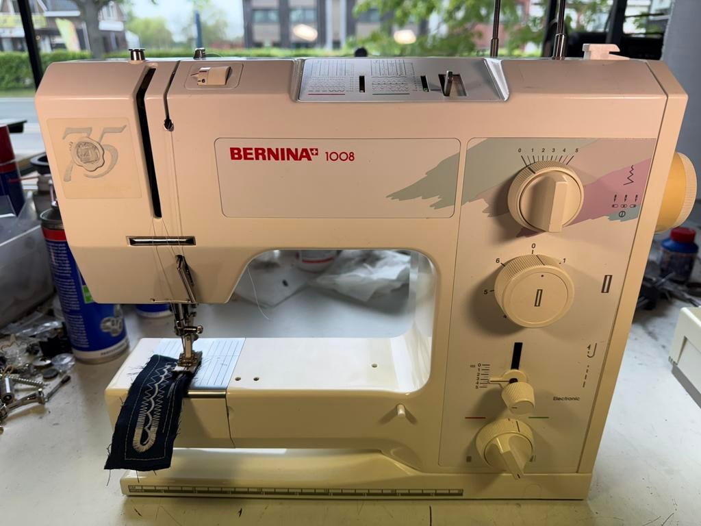 Bernina 1008 naaimachine, Hobby & Loisirs créatifs, Machines à coudre & Accessoires, Comme neuf, Machine à coudre, Bernina, Enlèvement