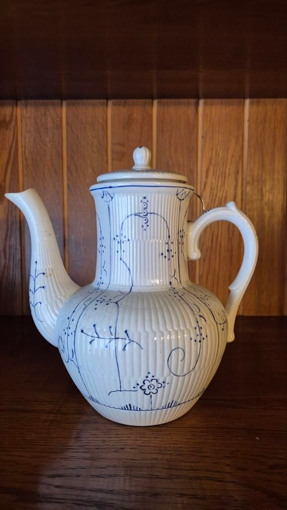 Theepot, Enlèvement