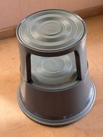 opstapkruk,metaal,Wedo,cap. 150 kg,verrijdbaar,3 wieltjes, Ophalen of Verzenden, Gebruikt