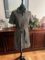 Robe, Enlèvement ou Envoi, Comme neuf, Noir