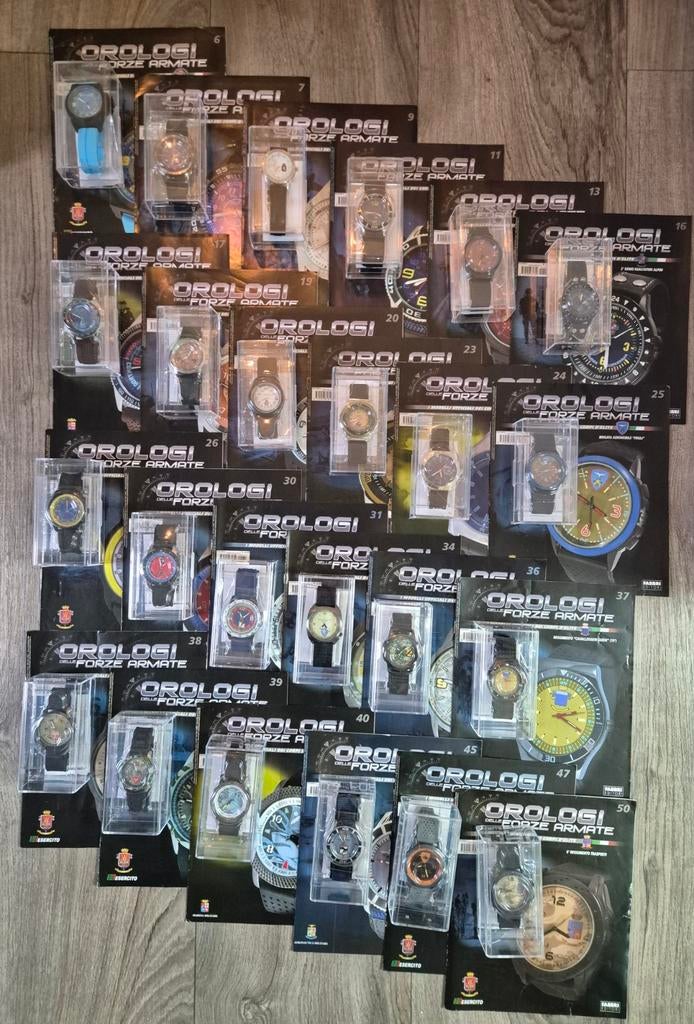 Collection unique de montres militaires (24 pièces) en parfa, Envoi, Comme neuf, Jaune, Horloges Orologi delle Forze Armate