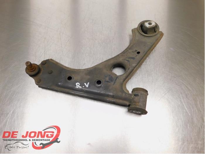 Bras de suspension avant droit d'un Fiat Punto Evo, -, 3 mois de garantie, Utilisé, Fiat