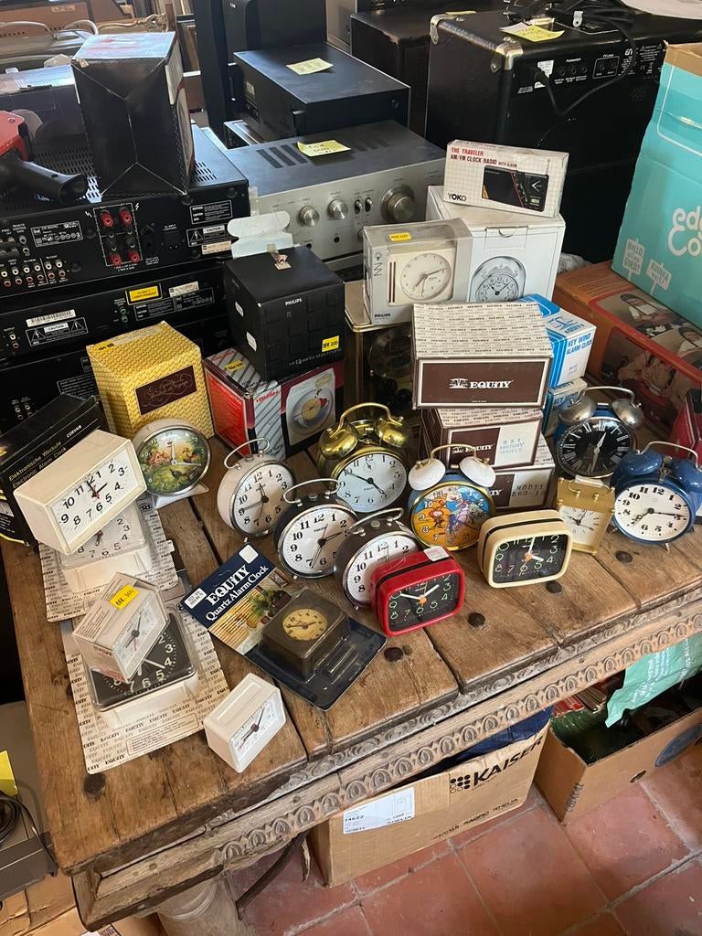 36 vintage wekkers / retro klokken, Antiek en Kunst, Ophalen