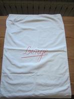 Sac à linge d'enfant en internat années 1960, Enlèvement ou Envoi