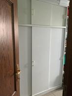 Kast, Ophalen, Zo goed als nieuw, Modern, Met deur(en)