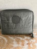 Grijze Kipling portemonnee 13x10 Nieuw, Handtassen en Accessoires, Portemonnees, Ophalen of Verzenden, Nieuw, Grijs