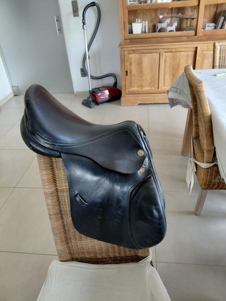 Prestige pony springzadeltje 15 inch, Animaux & Accessoires, Chevaux & Poneys | Selles, Enlèvement