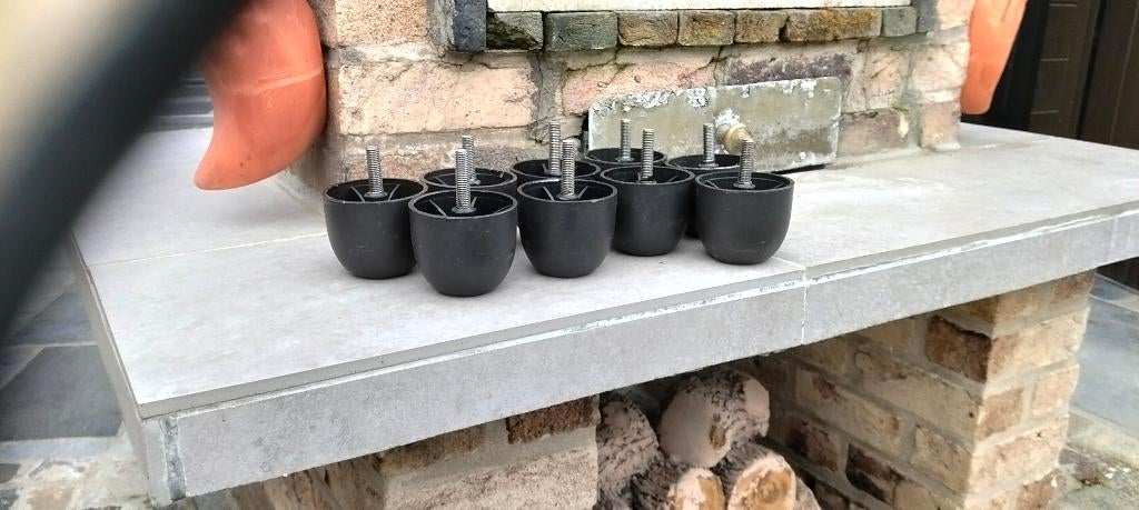 Meubelpoten, Doe-het-zelf en Bouw, IJzerwaren en Bevestigingsmiddelen, Ophalen, Gebruikt, 50 tot 100 mm