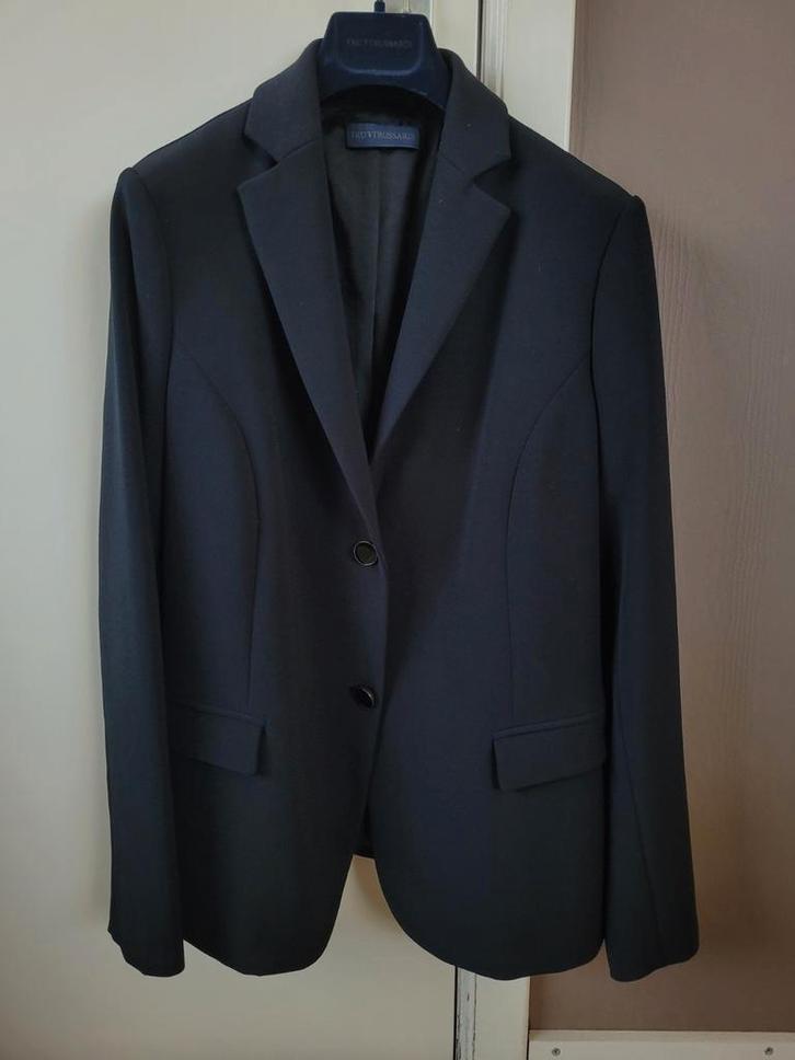 Très beau gilet élégant pour femmes de la marque Trussardi,, Vêtements | Femmes, Pulls & Gilets, Noir, Enlèvement ou Envoi