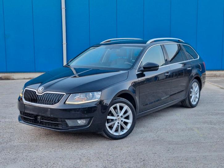 Skoda Octavia 12/2014 BT Auto GPS Xenonleer**, Auto's, Skoda, Bedrijf, Octavia, ABS, Achteruitrijcamera, Adaptieve lichten, Adaptive Cruise Control