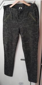 Prachtige camouflage stretch broek Zara medium.., Kleding | Dames, Maat 38/40 (M), Zara, Ophalen of Verzenden, Zo goed als nieuw