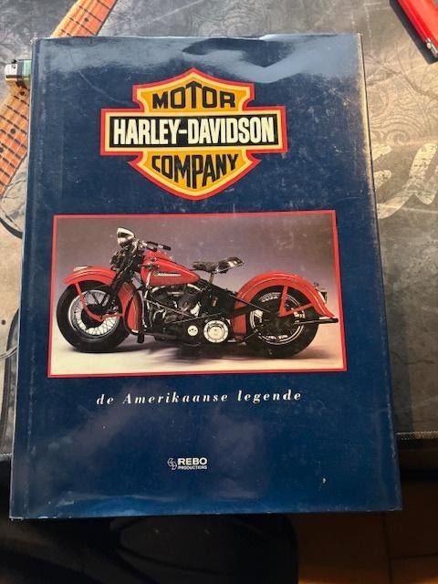 Livre Harley Davidson, Livres, Enlèvement ou Envoi, Utilisé