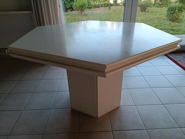 Tafel met een avant-gardistisch design, Antiek en Kunst, Kunst | Designobjecten, Ophalen