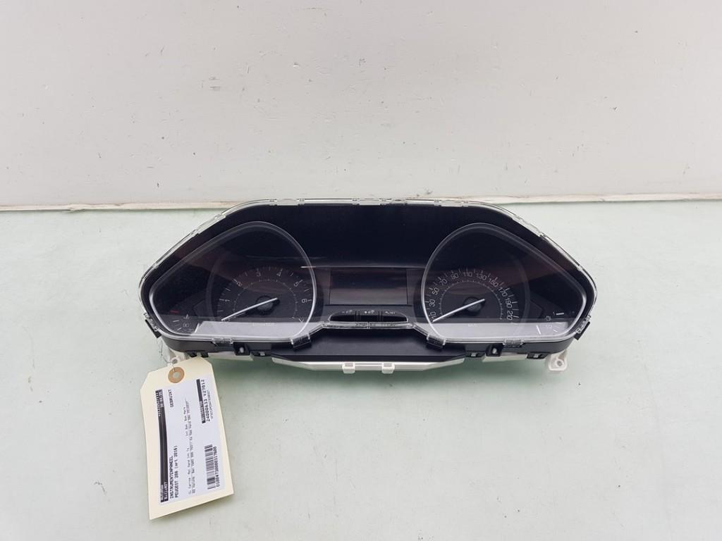 COCKPIT Peugeot 208 I (CA / CC / CK / CL) (01-2012/12-2019), Gebruikt, Peugeot