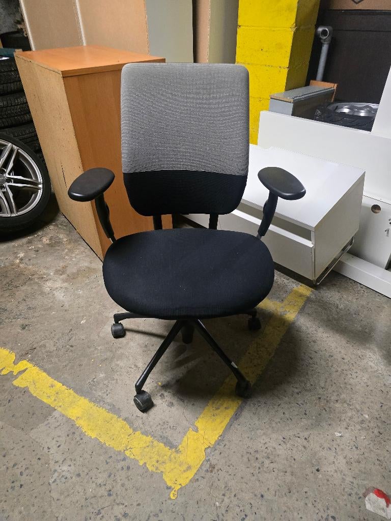 bureaustoel VITRA OSON C - ergonomisch - design, Huis en Inrichting, Bureaustoelen, Zwart, Ophalen of Verzenden, Zo goed als nieuw