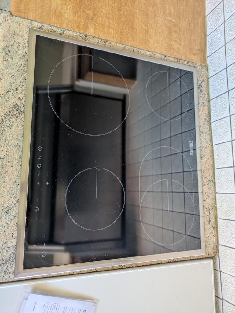 Zanussi kookplaat vitrokeramisch, Ophalen
