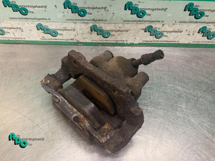 Etrier de frein (pince) arrière droit d'un BMW 3-Serie (3-S, Autos : Pièces & Accessoires, Freins & Transmission, BMW, Utilisé