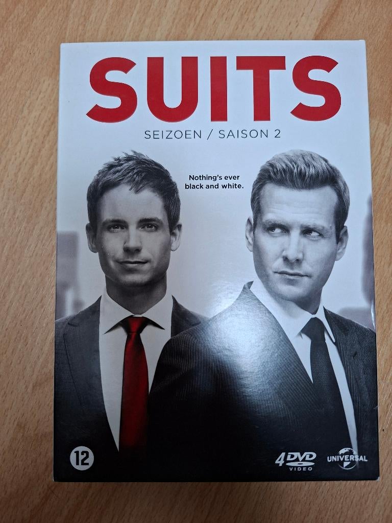 Suits - seizoen 2, CD & DVD, DVD | TV & Séries télévisées, À partir de 12 ans, Enlèvement, Comme neuf, Non fictionnel