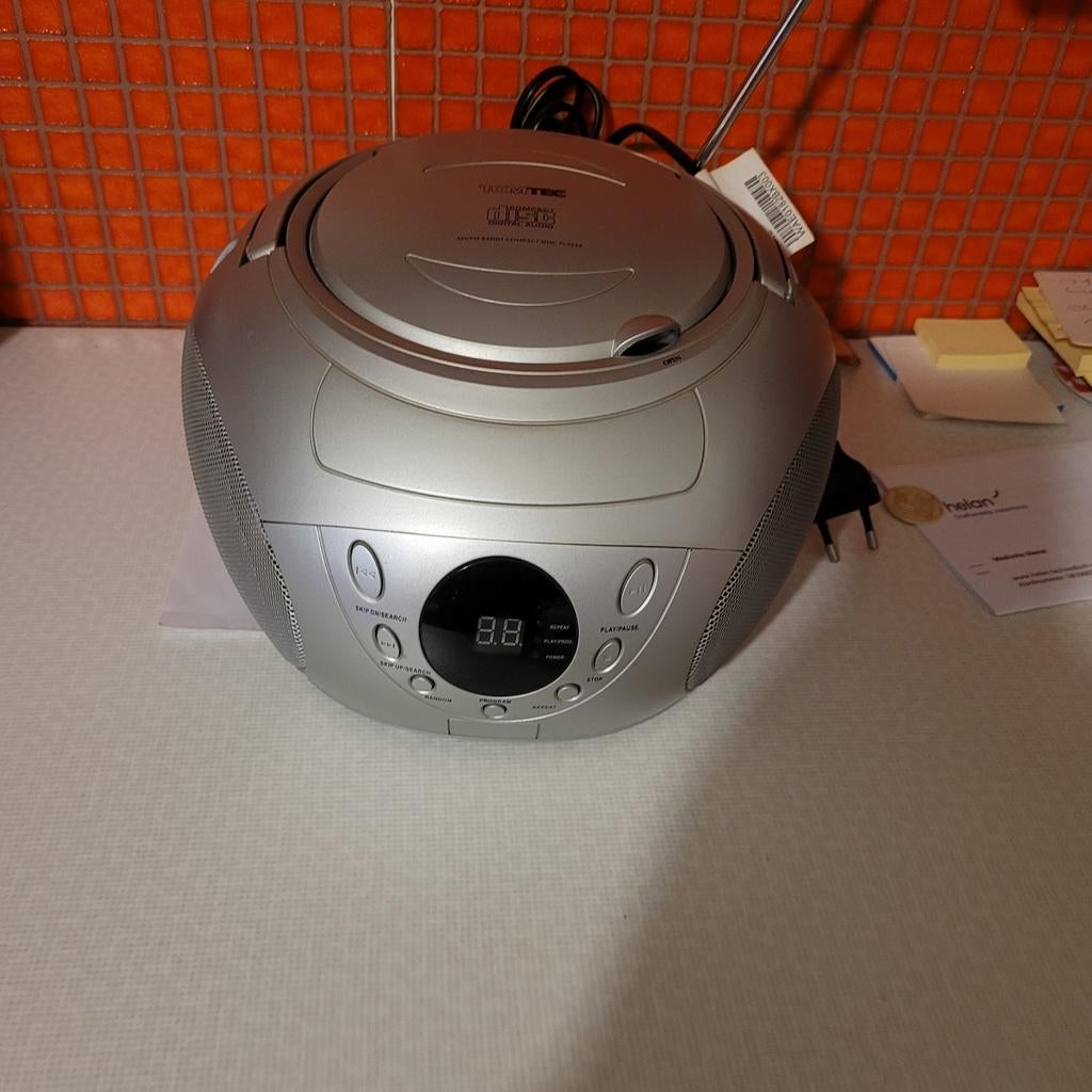 Radio cd speler  tomtec, Audio, Tv en Foto, Cd-spelers, Ophalen