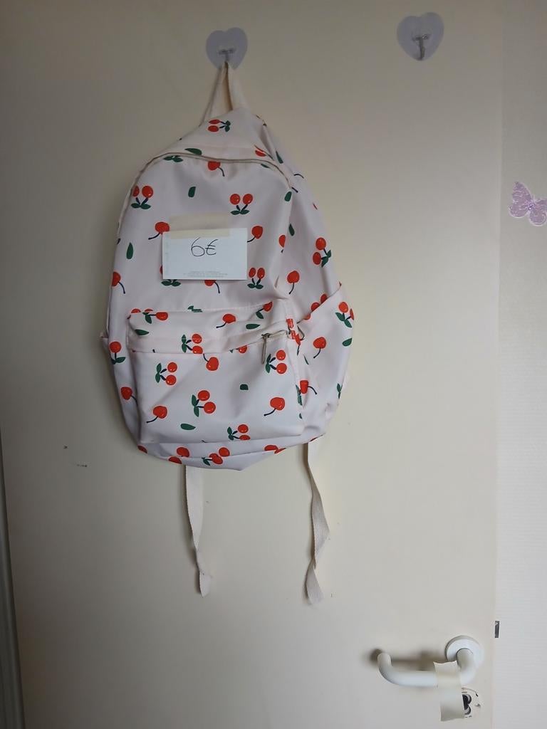 Sac à dos , blanc cassé  longeur 44 cm largeur 38 cm, Enlèvement