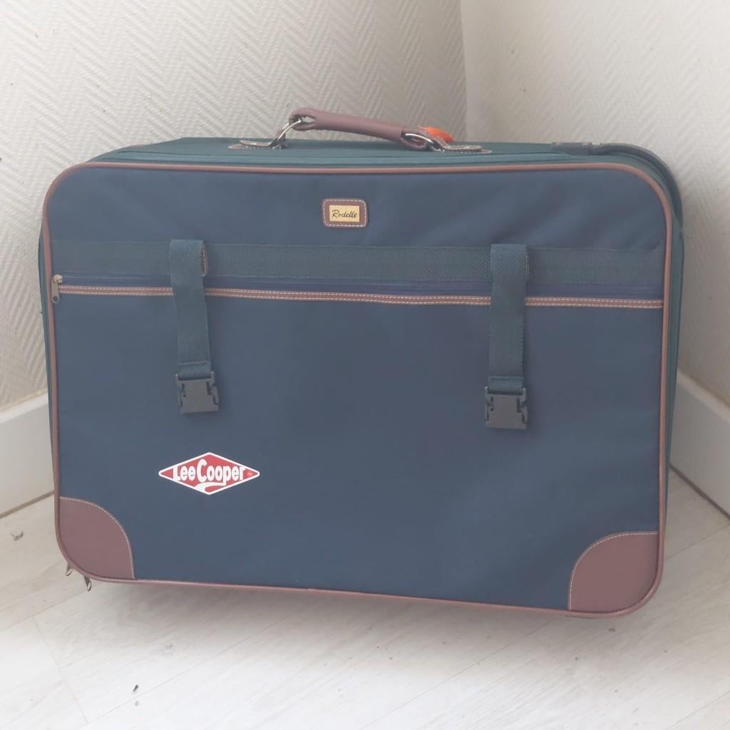 reiskoffer, Ophalen, Zo goed als nieuw, Zacht kunststof, Wieltjes