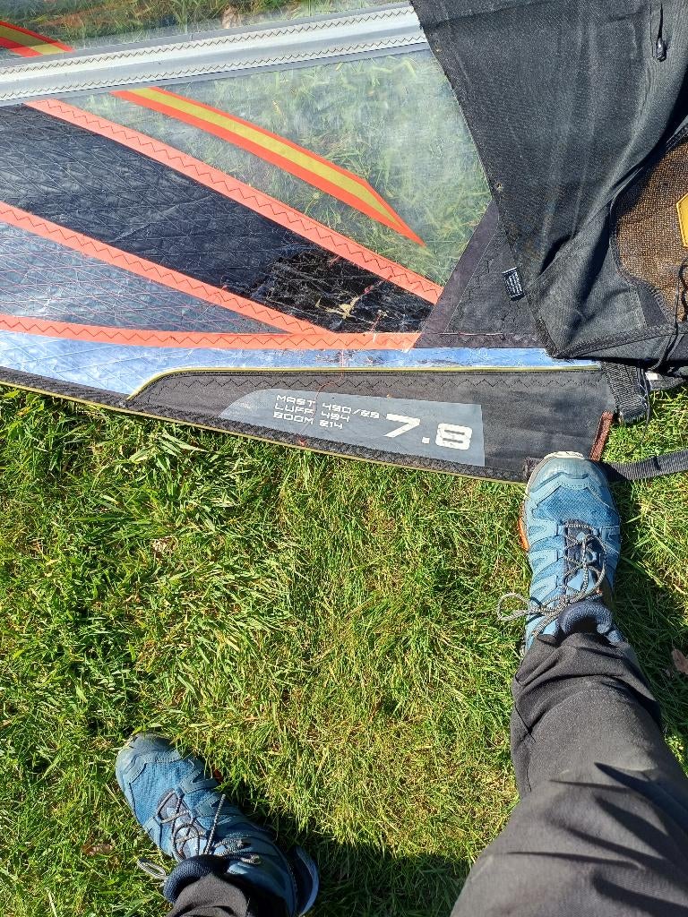 Surfzeil 7.9 -7.0-6.3 -7.8, Watersport en Boten, Windsurfen, Ophalen, Gebruikt, Zeil