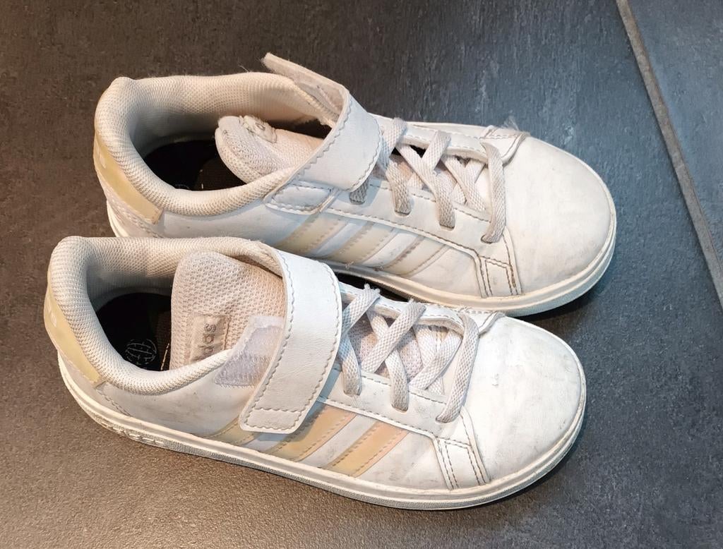 Sneakers Adidas maat 30, Ophalen, Adidas, Gebruikt, Meisje