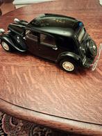 Modelauto Citoen traction 11B 1/18, Ophalen, Zo goed als nieuw