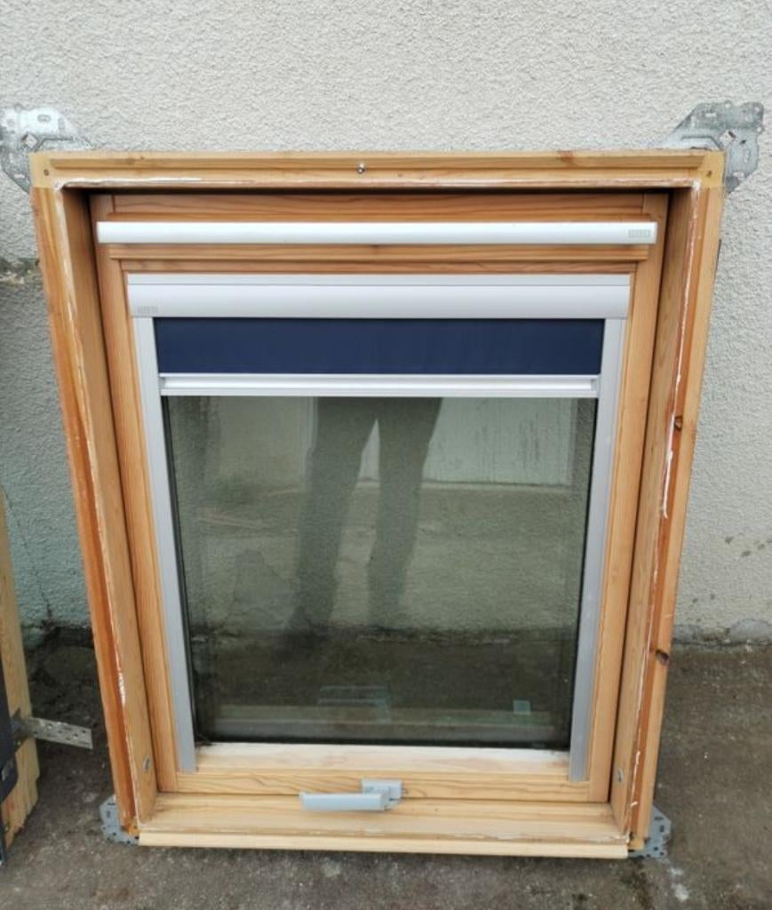 velux 78x98 + raccord + store + option pose, Bricolage & Construction, Enlèvement, Utilisé, Bois