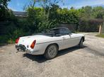 MG B | Zeer correcte staat | Perfecte cabrio oldtimer, Auto's, Achterwielaandrijving, https://public.car-pass.be/vhr/9ab11163-7f22-4555-90b7-6f6755a1390d