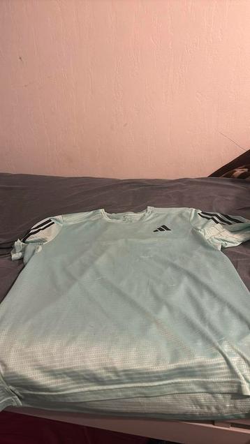 Adidas T-Shirt te koop maar voor 10euro intresses??? beschikbaar voor biedingen