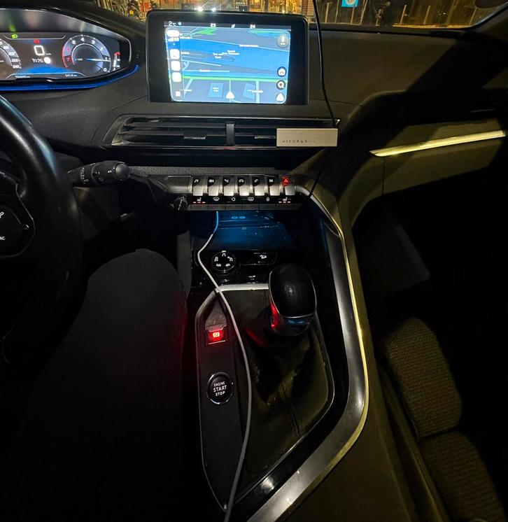 Peugeot 5008, Autos, Peugeot, Particulier, Caméra 360°, ABS, Caméra de recul, Régulateur de distance, Airbags, Air conditionné