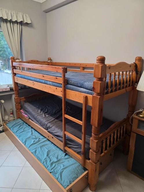 3-persoons modulair massief houten stapelbed, Huis en Inrichting, Slaapkamer | Stapelbedden en Hoogslapers, Zo goed als nieuw
