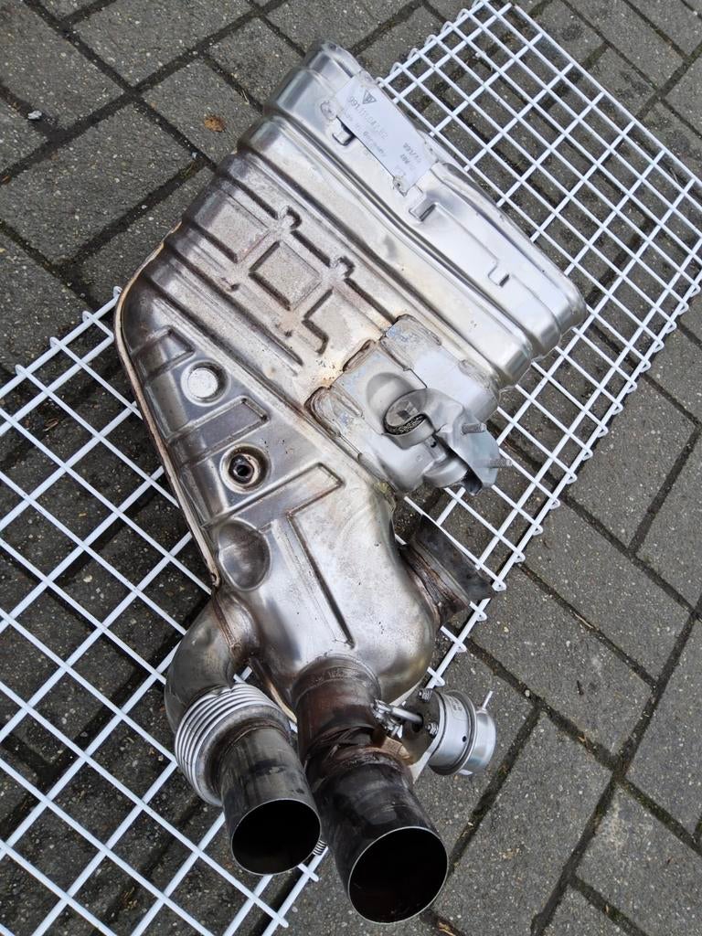 Silencieux gauche Porsche 911 991 GT3, Autos : Pièces & Accessoires, Utilisé, Porsche