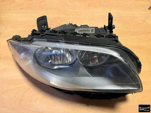 Koplamp RV halogeen Bmw 1-Serie E87 2004 - 2007 OEM, Autos : Pièces & Accessoires, Éclairage, BMW, Utilisé, Enlèvement ou Envoi