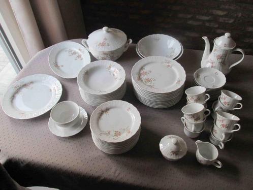 Service complet de restauration et de café en porcelaine, Antiquités & Art, Antiquités | Services (vaisselle) complet, Enlèvement ou Envoi
