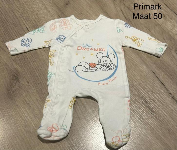 Boxpakje Disney (Primark, maat 50), Enfants & Bébés, Vêtements de bébé | Taille 50, Comme neuf, Enlèvement ou Envoi