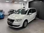 VW TOURAN 1.4 LITER BENZINE/2010/NAVIGATIE/TOP STAAT, Bluetooth, Euro 5, Zwart, Wit