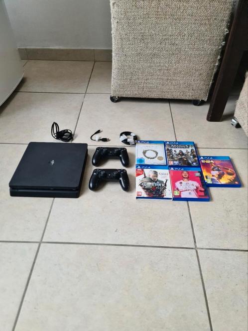 Playstation 4 Slim 1TB | 2 Controllers | 5 Games, Games en Spelcomputers, Spelcomputers | Sony PlayStation 5, Zo goed als nieuw