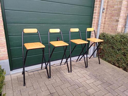 Tabouret de bar ikea "dennis", Huis en Inrichting, Barkrukken, Zo goed als nieuw, Ophalen