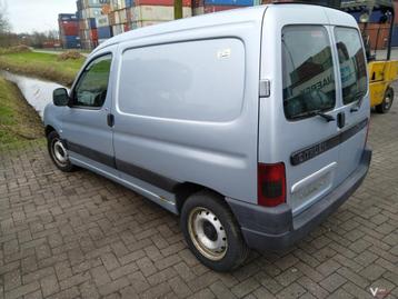 Peugeot partner Citroen Berlingo deur Rechtsvoor 2006 beschikbaar voor biedingen