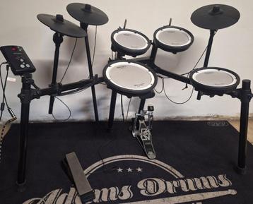 Roland Td-1 V drums beschikbaar voor biedingen