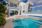 Moderne villa te koop met zwembad, garage en lift/ Cabo Roig, Immo, Lomas de Cabo Roig, 170 m², Spanje, Woonhuis