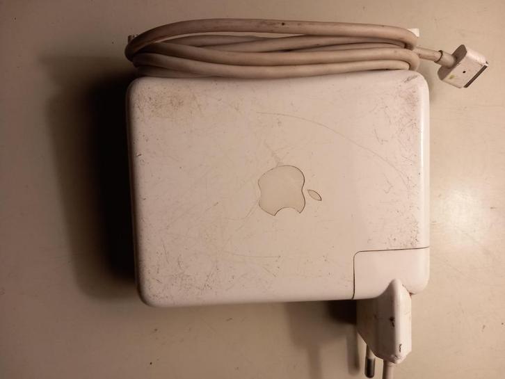 MacBook Pro LAPTOP ADAPTER. (magsafe 1), Computers en Software, Apple Macbooks, Gebruikt, MacBook, Ophalen of Verzenden