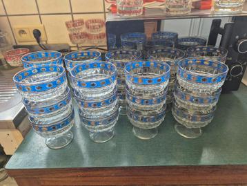 Lot de 27 coupes à fruits, dessert, glaces Vintage  beschikbaar voor biedingen