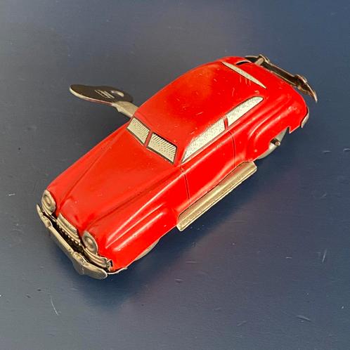 Plaatmetalen auto met haspel, gemaakt in België - zeldzaam, Hobby en Vrije tijd, Modelauto's | 1:43, Zo goed als nieuw, Auto, Ophalen of Verzenden
